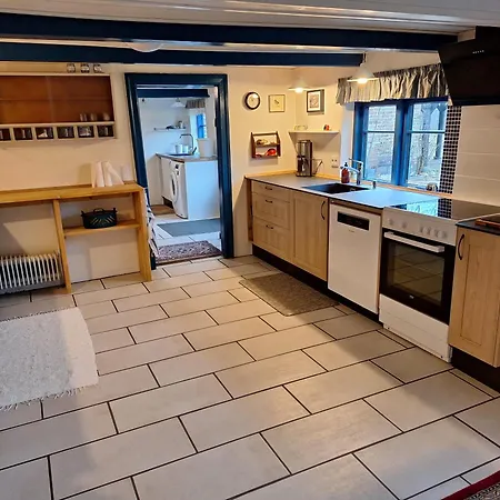 Rodsten Gaestegard 度假居 乌尔夫堡