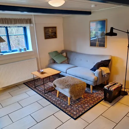 度假居 Rodsten Gaestegard 乌尔夫堡